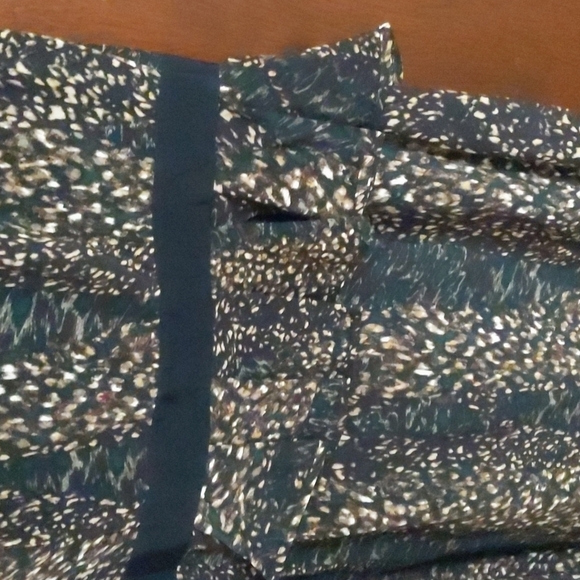 Cynthia Steffe Ruffle V Neck Animal Print Straight Silk Dress Size 12 - Picture 12 of 13